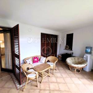 Malinska, namješten apartman u prizemlju!