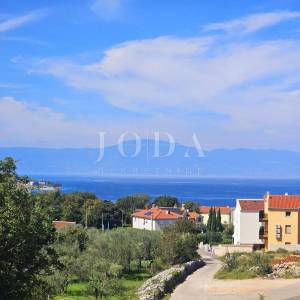 Malinska - nova kuća s bazenom i pogledom na more!