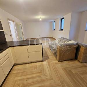 Malinska - nova kuća s bazenom i pogledom na more!