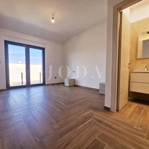 Malinska - nova kuća s bazenom i pogledom na more!