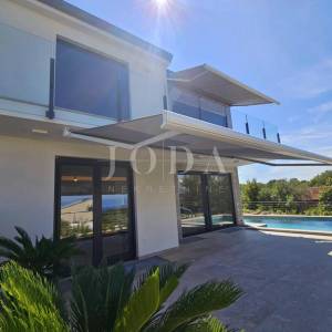 Malinska - nova kuća s bazenom i pogledom na more!