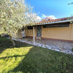 Malinska, okolica, samostojeća kuća za renovaciju!