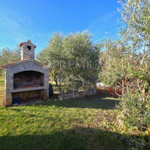 Malinska, okolica, samostojeća kuća za renovaciju!