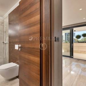 Malinska, prodaja, apartman u prizemlju novogradnje, s okućnicom i bazenom! 