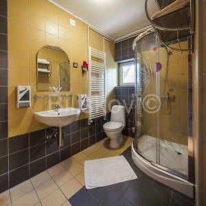  Manji obiteljski hotel, Plitvice, prodaja