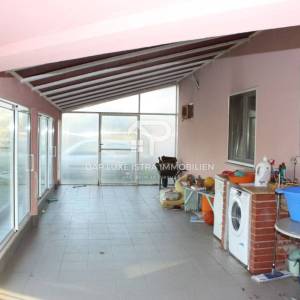 Marčana Istra Prizemnica s garažom na imanju od 26 000m2