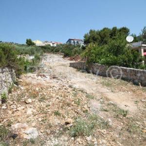 Marina, građ.zemlj.817m2 s ishod.lok.dozvolom za villu