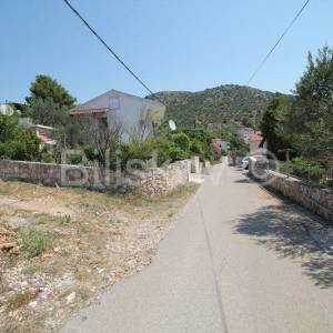 Marina, građ.zemlj.817m2 s ishod.lok.dozvolom za villu