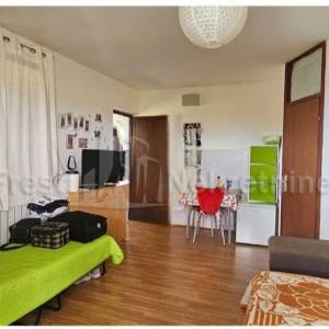 MASLENICA - ATRAKTIVNA APARTMANSKA KUĆA 100m OD PLAŽE