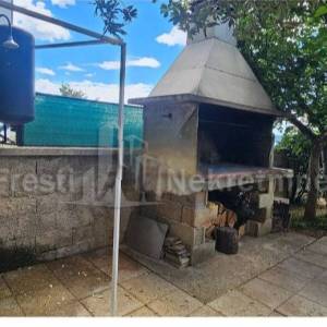 MASLENICA - ATRAKTIVNA APARTMANSKA KUĆA 100m OD PLAŽE