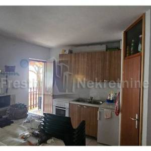 MASLENICA - ATRAKTIVNA APARTMANSKA KUĆA 100m OD PLAŽE