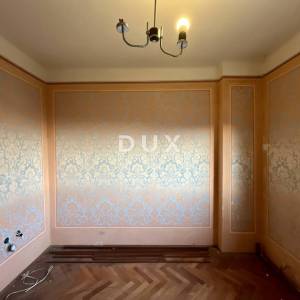 MATULJI - Kuća s potencijalom!