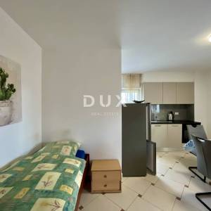 MATULJI, MIHOTIĆI - Stan za 3 radnika, prostran i funkcionalan