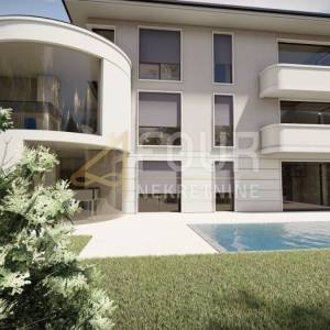 Matulji - okolica, zemljište s projektom za 3 vile i bazenima