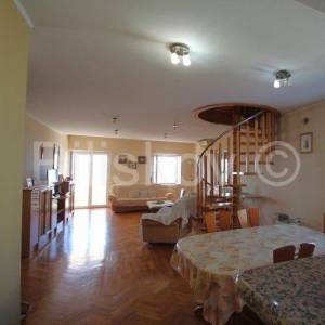 Medići, poslovno stambeni objekt