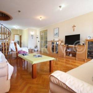 Medići, poslovno stambeni objekt