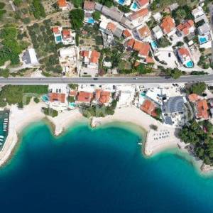 Medići, vila s bazenom i pogledom na more