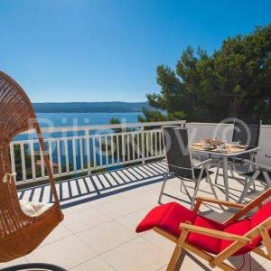 Medići, vila s bazenom i pogledom na more