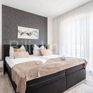 Medići, vila s bazenom i pogledom na more