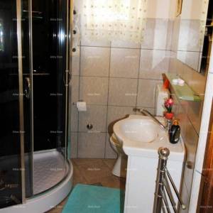 MEDULIN – AUTENTIČNA ISTARSKA KUĆA (KAŽUN) SA VRTOM, 600 M OD MORA