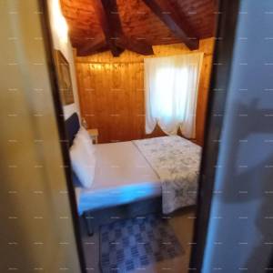 MEDULIN – AUTENTIČNA ISTARSKA KUĆA (KAŽUN) SA VRTOM, 600 M OD MORA