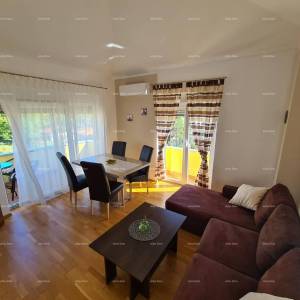 Medulin! Kuća sa 6 zasebnih stambenih jedinica!