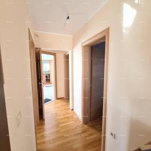 Medulin! Kuća sa 6 zasebnih stambenih jedinica!