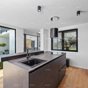 Medulin! Moderna vila.