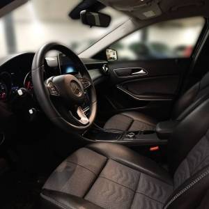 Mercedes-Benz GLA 200D