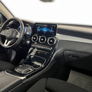 Mercedes-Benz GLC 220D 4 MATIC