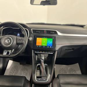 MG ZS LUXURY 1.0T AT 111 KS
