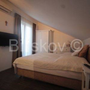  Mimice dvosoban stan, pogled na more, parking u garaži