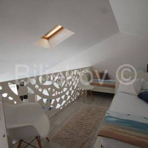  Mimice dvosoban stan, pogled na more, parking u garaži