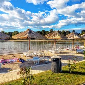 Moderan apartman s galerijom u Zatonu - Nin