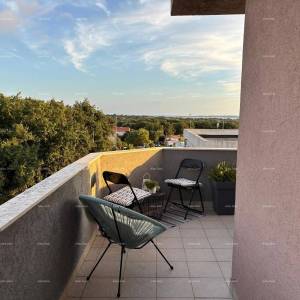 Moderan i prostran stan s pogledom na more – Ližnjan, 87,48 m²