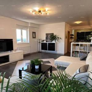 Moderan i prostran stan s pogledom na more – Ližnjan, 87,48 m²