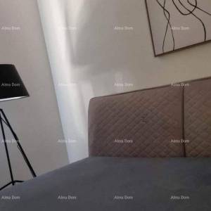 Moderan stan u prizemlju, Karigador, samo 350 m od mora!