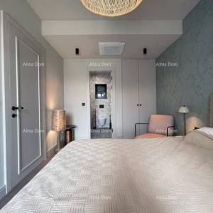 Moderna obiteljska kuća s bazenom, Krnica!