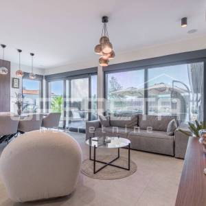 Moderna prizemnica s bazenom u okolici Svetog Lovreča