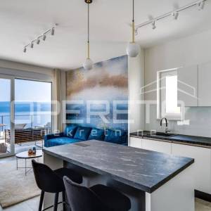 Moderna vila s otvorenim pogledom na more, povišena lokaciji uz Omiš