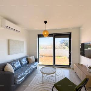 Mukalba. Medulin. Stan u novogradnji sa vlastitim bazenom