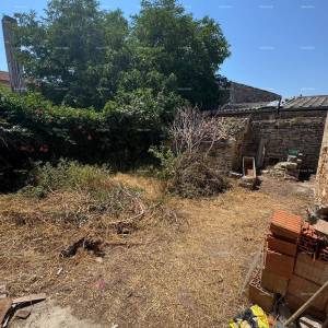 Na prodaju: Autentična kamena kuća s dvorištem – Vodnjan.