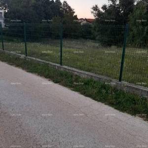 Na prodaju građevinsko zemljište, 2626 m²,  u blizini Pazina