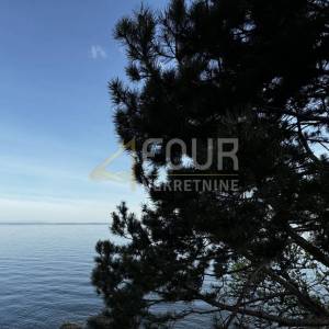 Najam, Ičići, etaža 145.22m2 uz samo more!