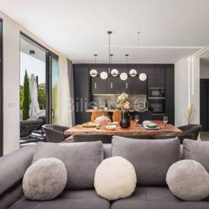 Najam Kaštel Kambelovac bazen lux 4 sobe