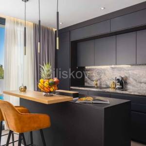 Najam Kaštel Kambelovac bazen lux 4 sobe