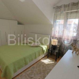 Najam, Meje, u potkrovlju urbane vile