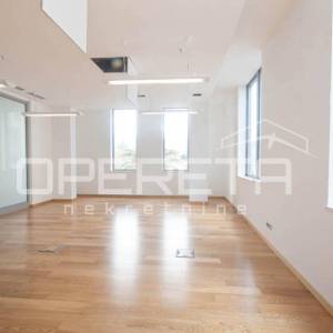 Najam modernog ureda u poslovnoj zgradi s parkingom – Blatine