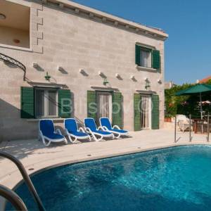 Najam, prekrasna kuća, Mirca, otok Brač