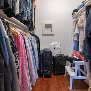 Najam, Šestinski vrh, šesterosoban dvoetažni stan, garaža